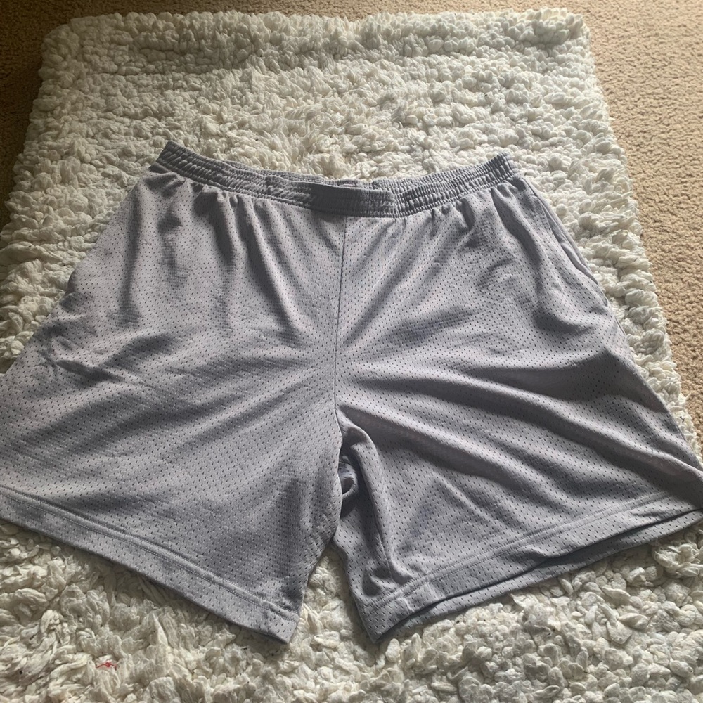 Men’s Gray Silver Athletic Basketball Shorts w Pockets Fitness Gear L